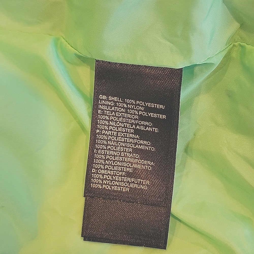 The North Face Lightweight Puffer Vest - Picture 7 of 8